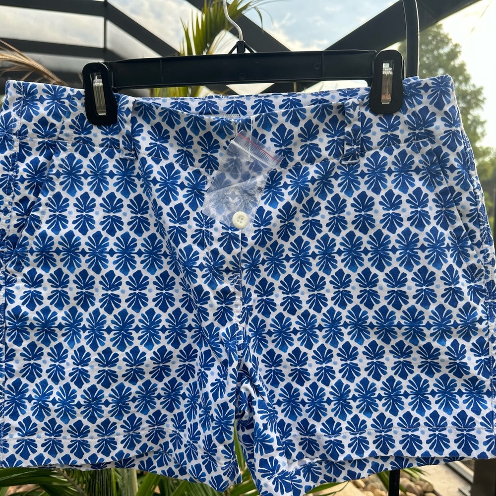 Vineyard Vines 5" women's shorts NWOT 8